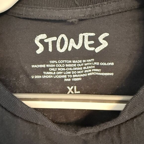 🎸 Rolling Stones Chicago Soldier Field Tour Tee 🏙️ - Picture 3 of 4